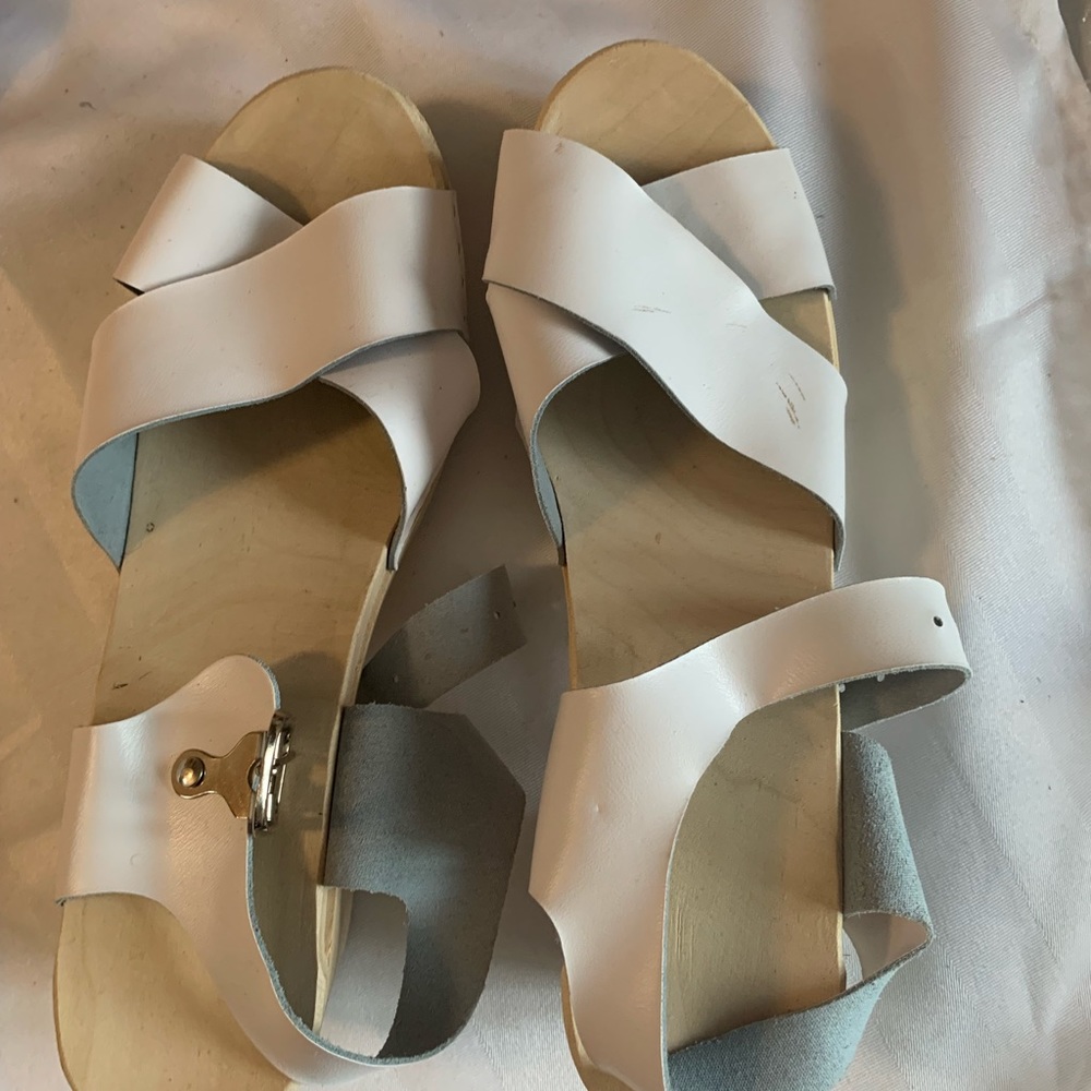 White leather clogs - Picture 2 of 5